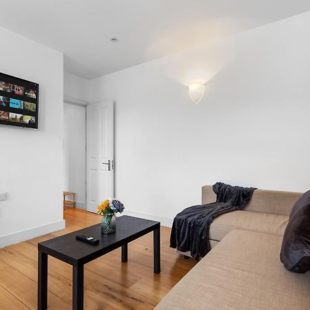 Modern Flat In Stockwell, 10 Mins From Oxford Circus Londres Exterior foto